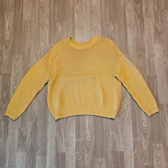 H&M Sweaters - H&M Divided Mustard Yellow Crew Neck Sweater